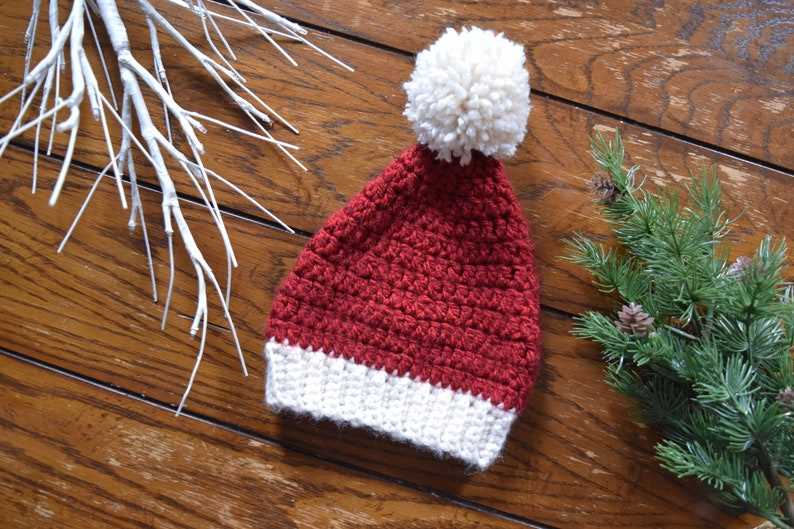 Knitted mini santa hat pattern