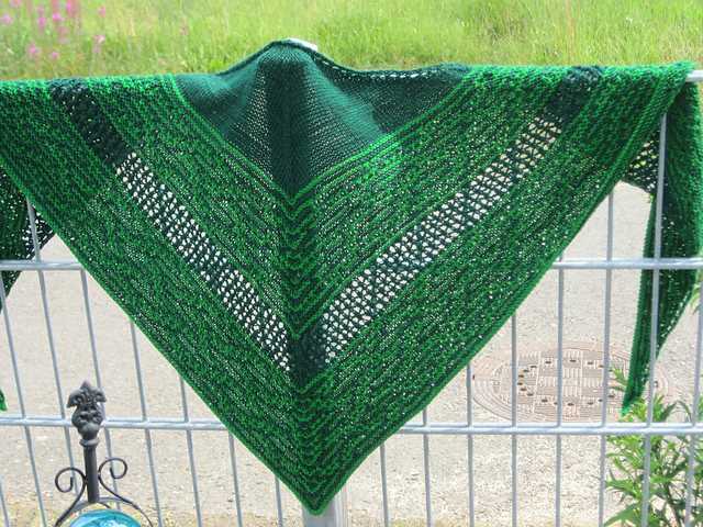 Knitted shawl free pattern