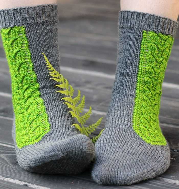 Knitted socks pattern free