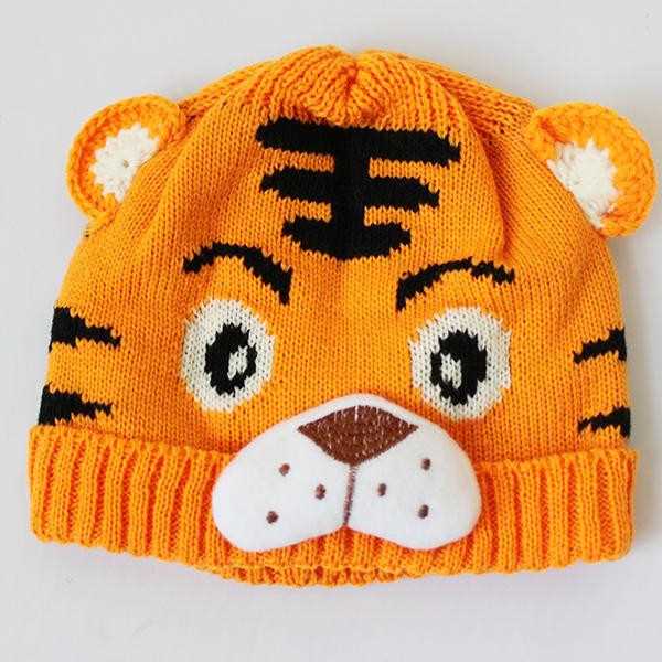 Knitted tiger hat pattern