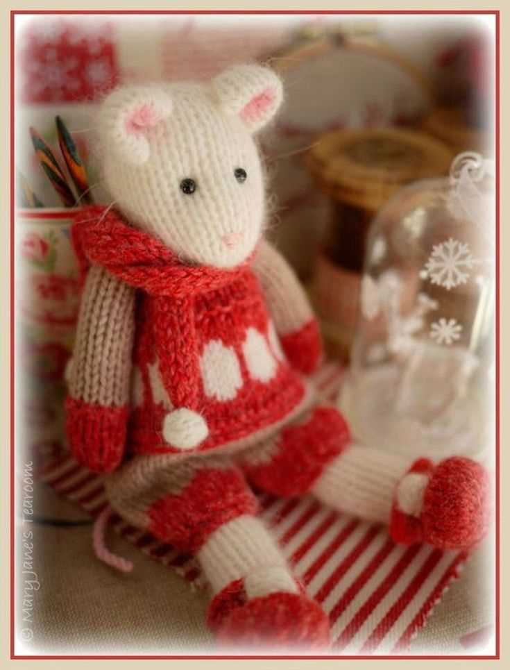 Knitting mouse pattern