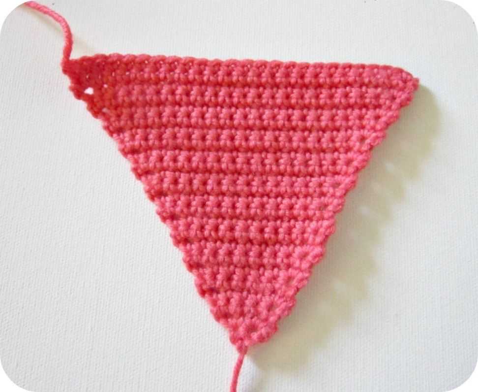Knitting pattern for bunting