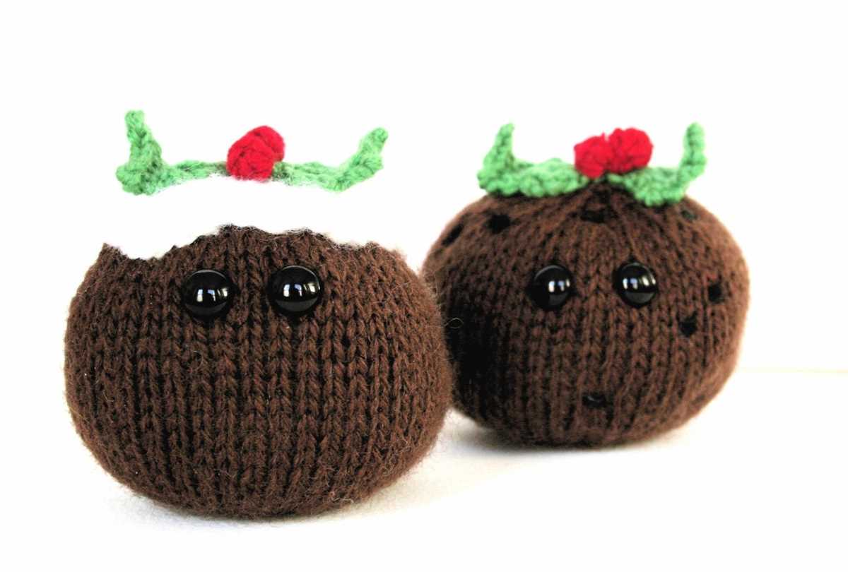 Knitting pattern for christmas pudding