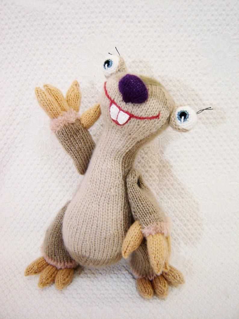 Knitting pattern for sloth