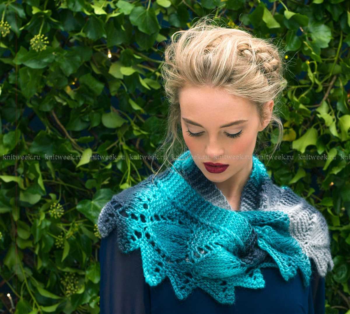 Knitting pattern scarf with sleeves