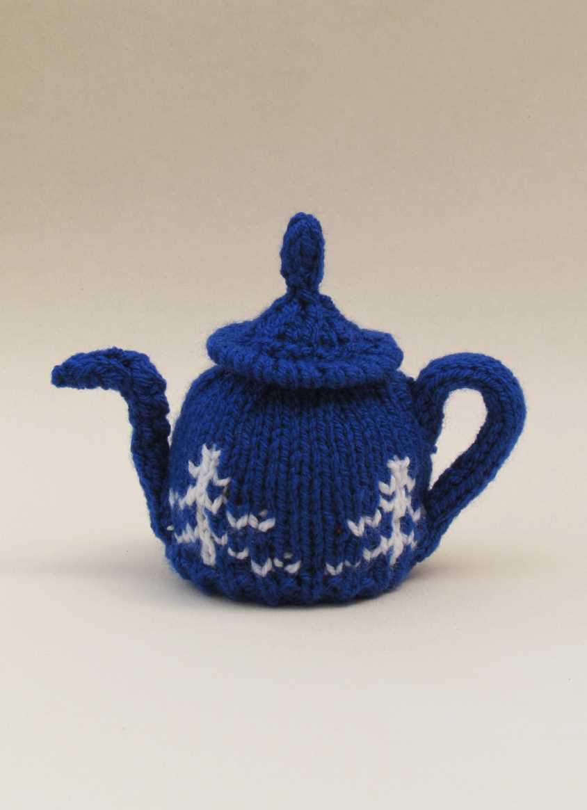 Knitting patterns for chocolate orange covers