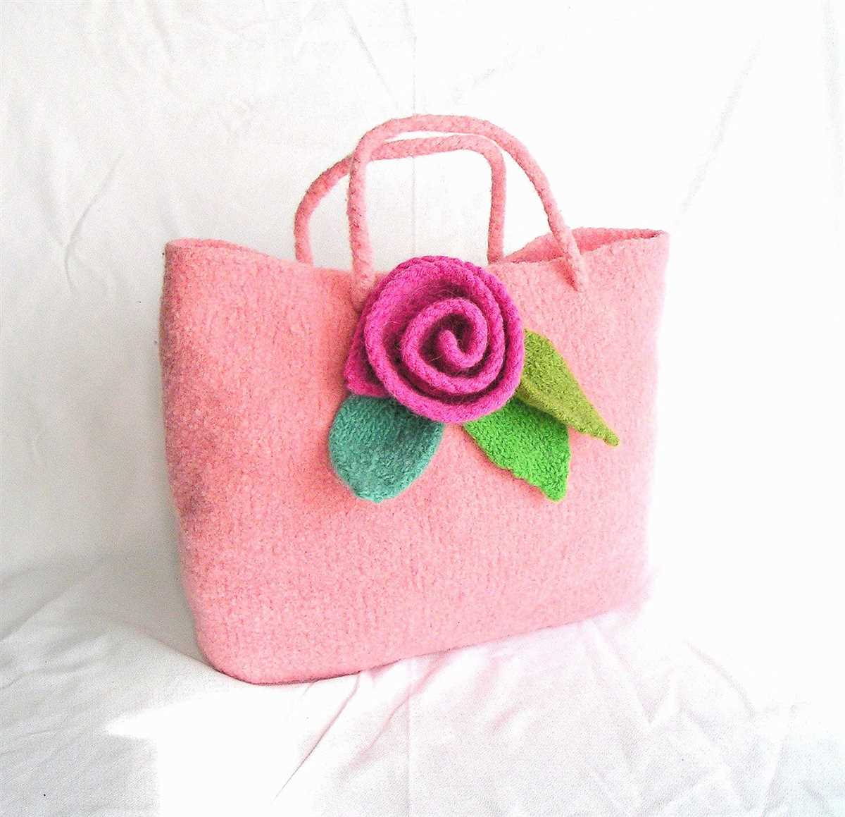 Knitting patterns for felted handbags