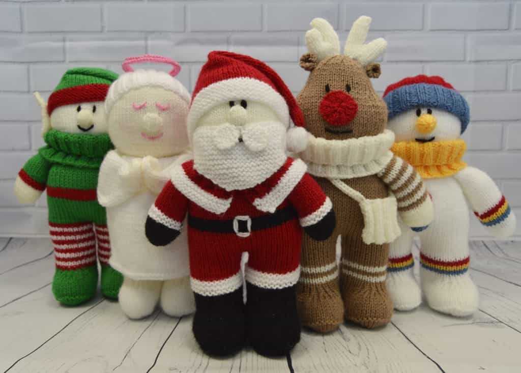 Knitting patterns for santa claus