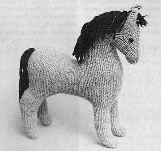 Knitting horse pattern