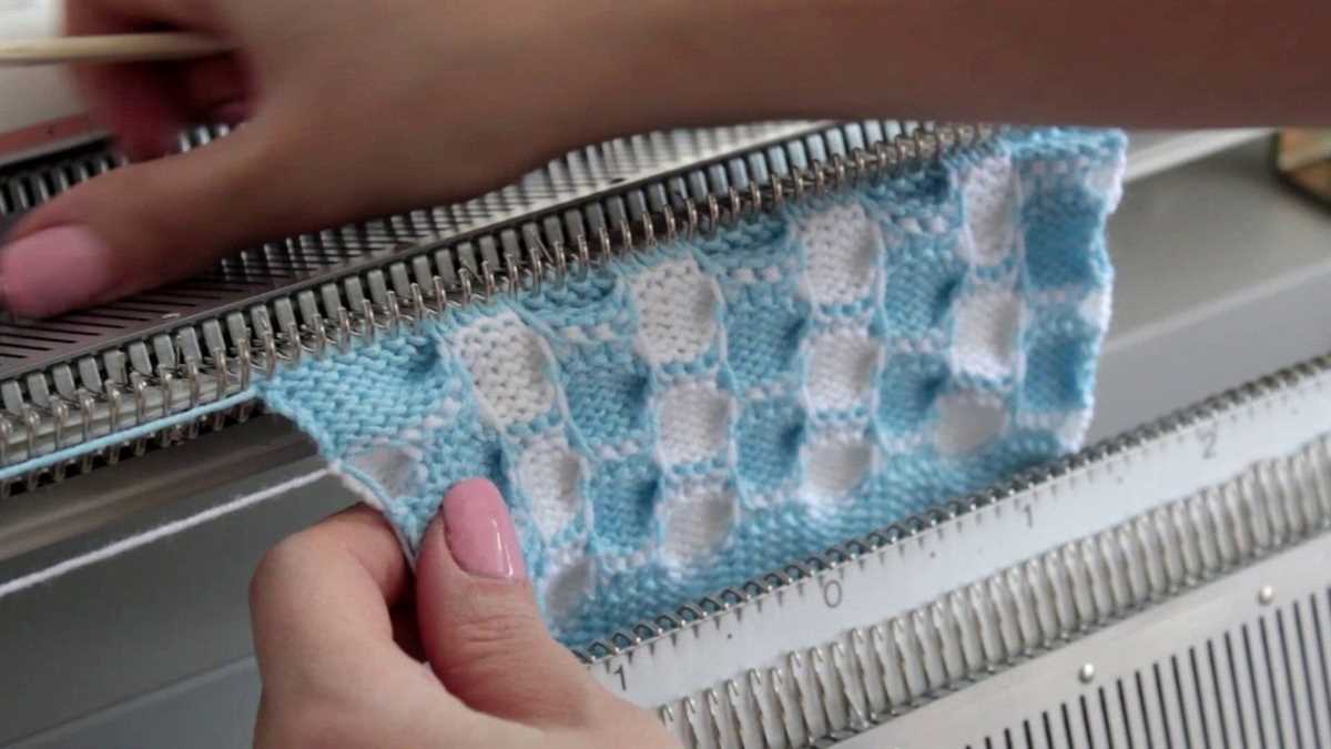Knitting machine blanket patterns