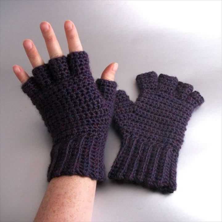 Knitting pattern gloves with half fingers