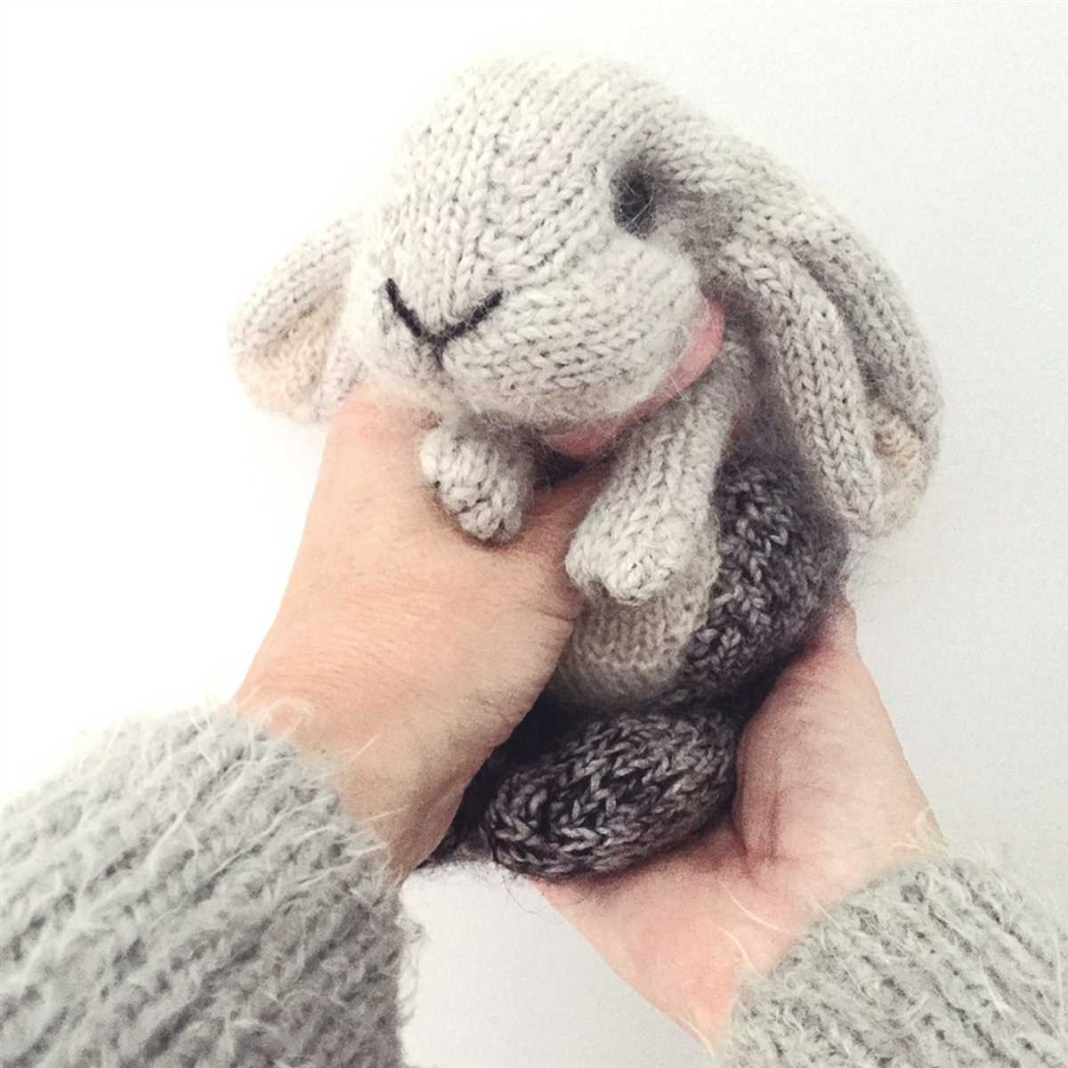 Knitting pattern rabbit
