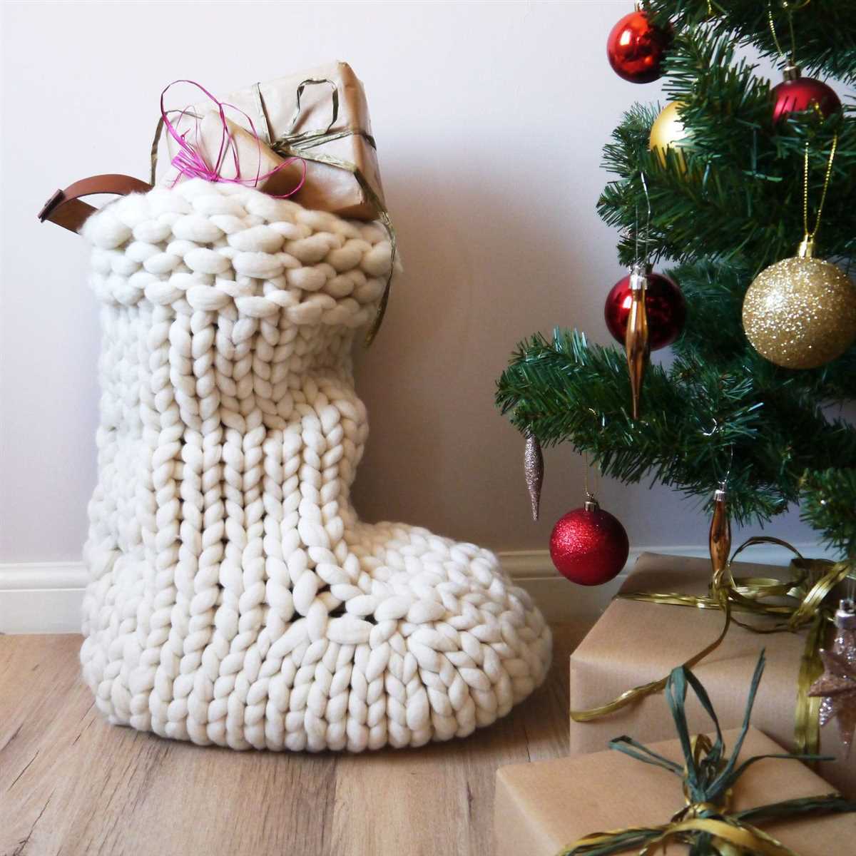 Knitting pattern small christmas stocking