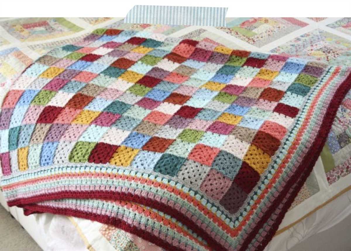 Knitting pattern squares make blanket