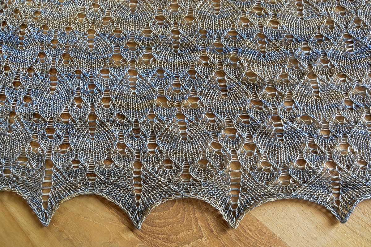 Large shawl knitting pattern