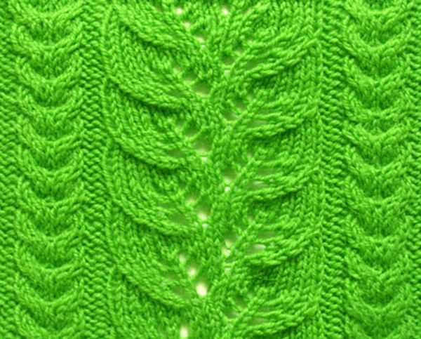 Leaf cable knit pattern