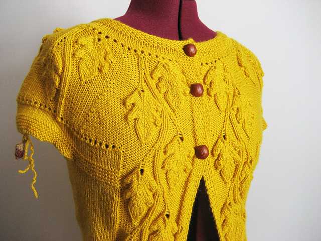 Leaf cardigan knit pattern