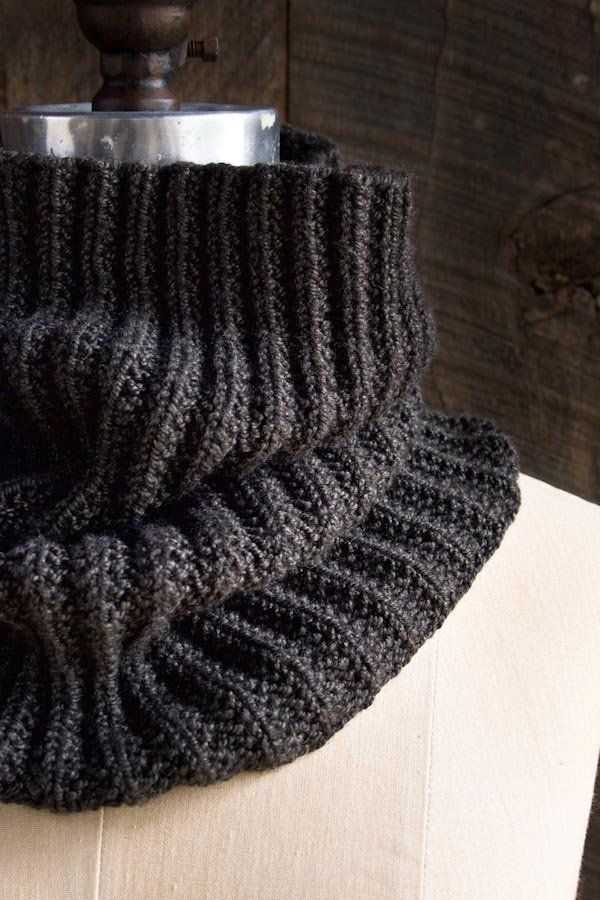 Machine knit cowl pattern
