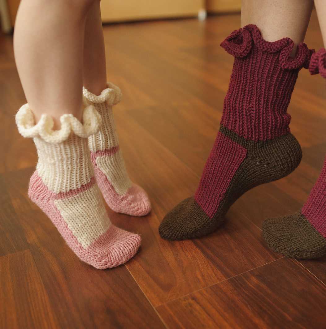 Step-by-Step Guide for Knitting Stylish Mary Jane Slippers Mary jane slippers knitting pattern