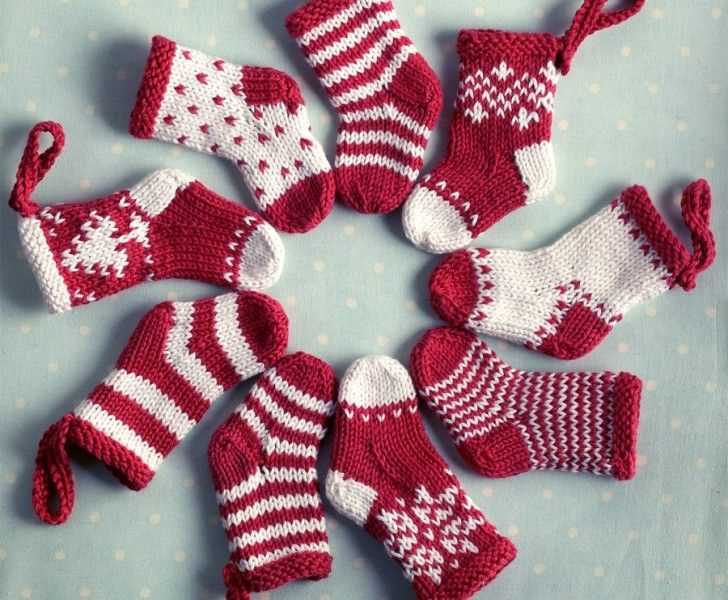 Mini stocking pattern knitting