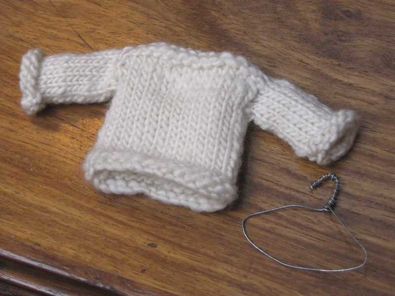 Mini knit sweater ornament pattern