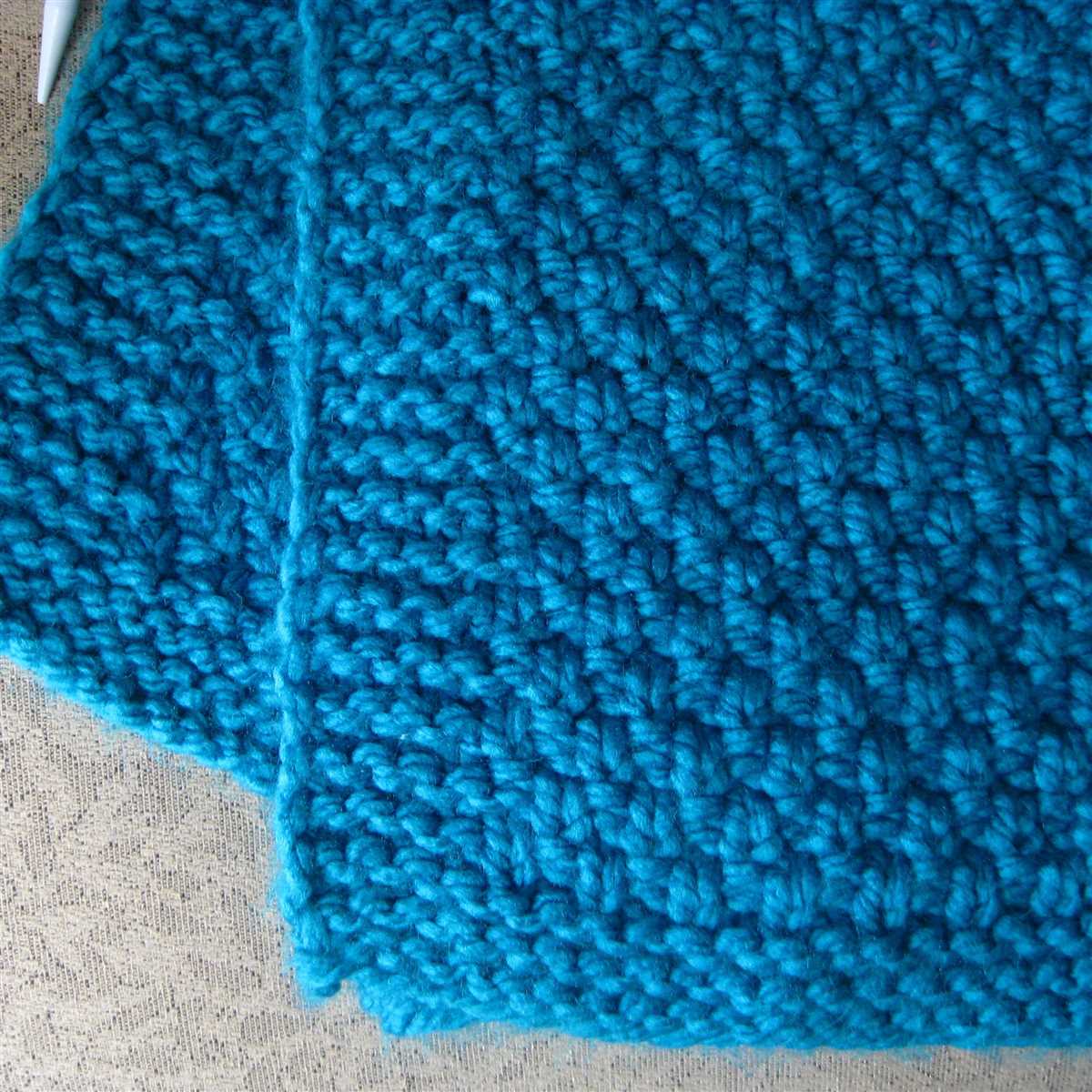 Moss stitch knit scarf pattern