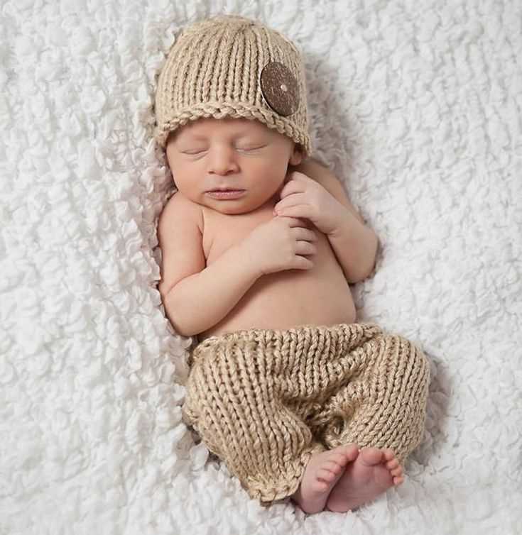 Newborn bonnet knitting pattern free