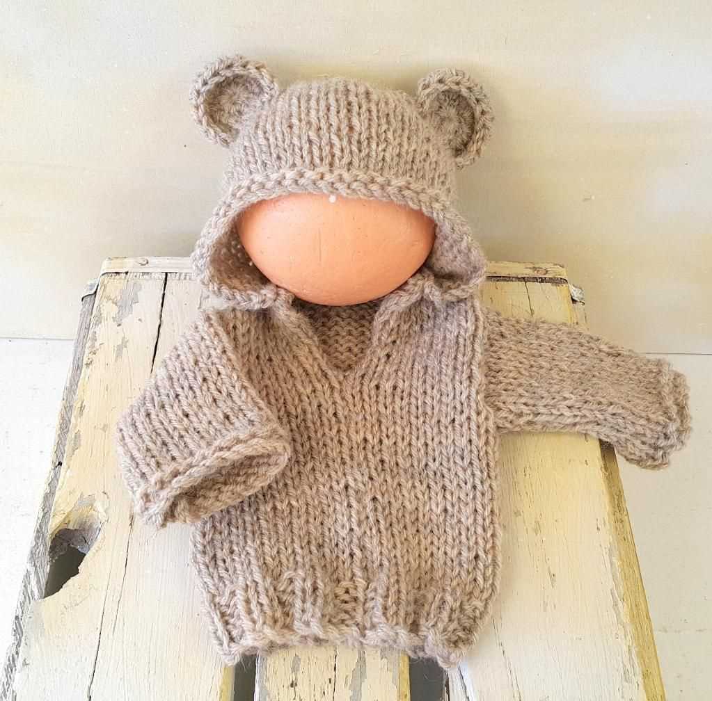 Newborn baby sweater knitting pattern