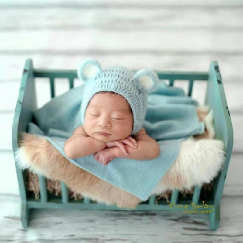 Newborn bonnet knitting pattern free
