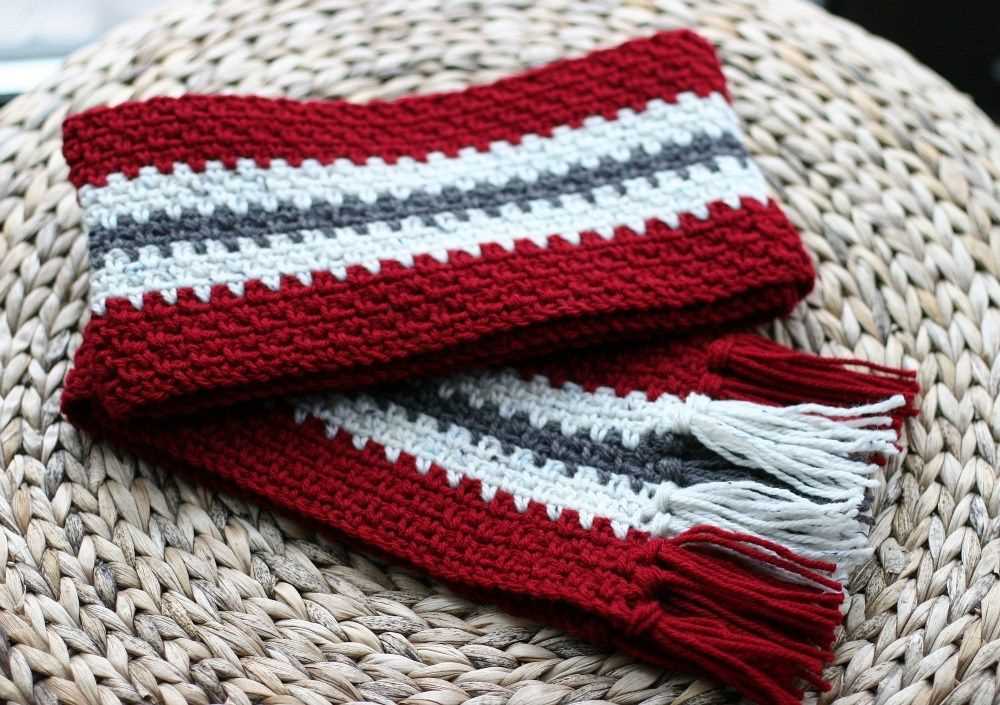 Open weave knit scarf pattern