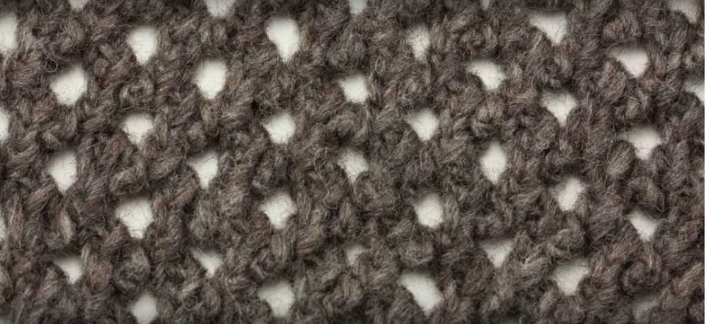 Openwork diamond knitting pattern