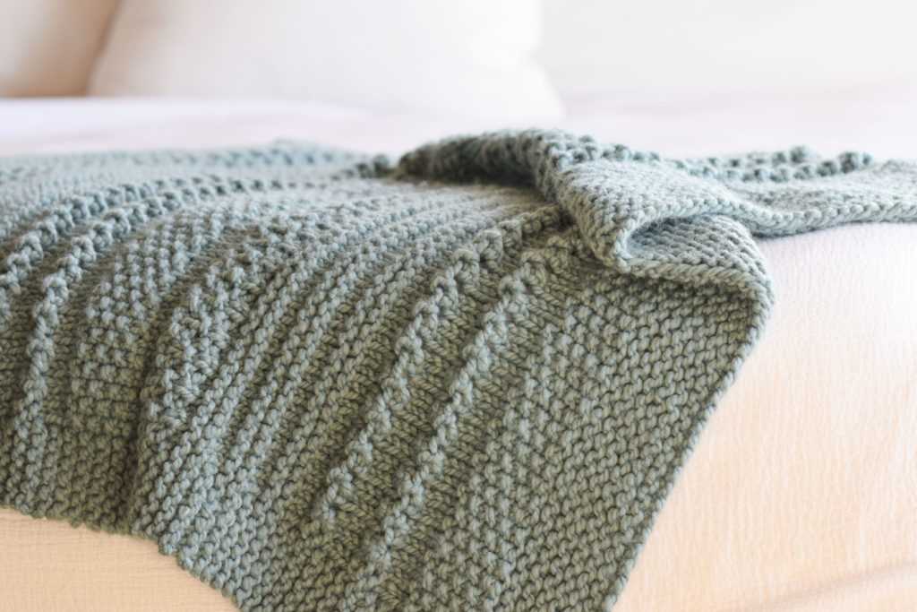 Pattern for chunky knit blanket