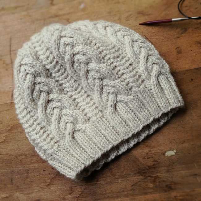 Pattern for knit voyageur hat