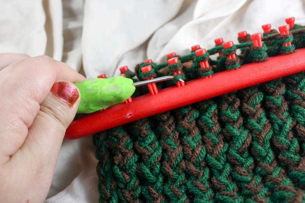 Patterns for loom knitting