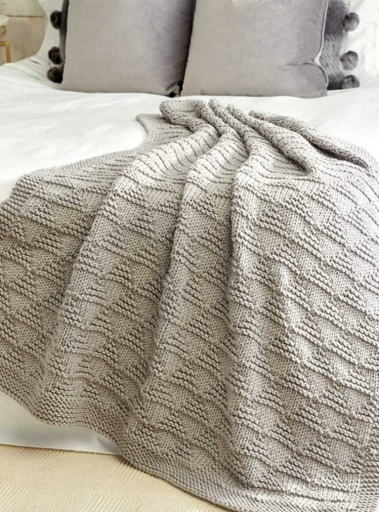 Patterns for knitting blankets throws