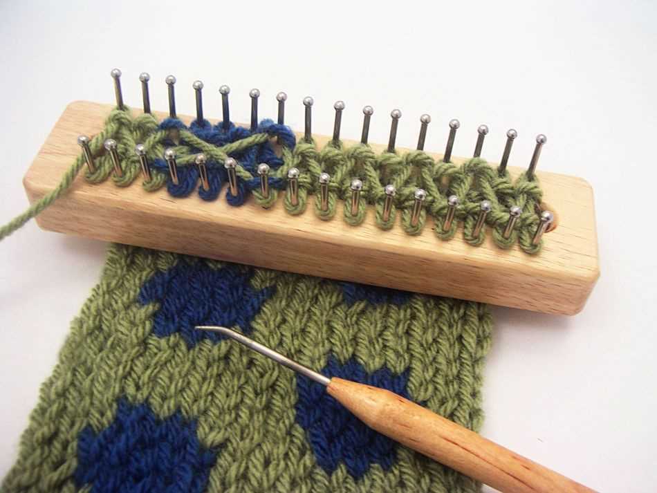 Patterns for loom knitting