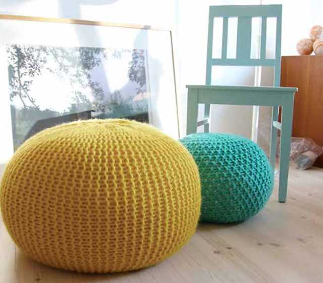 Pouf ottoman knitting pattern