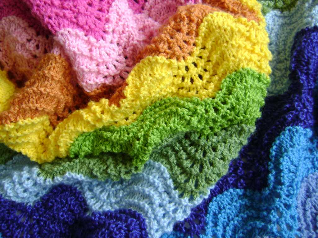 Rainbow knitted blanket pattern