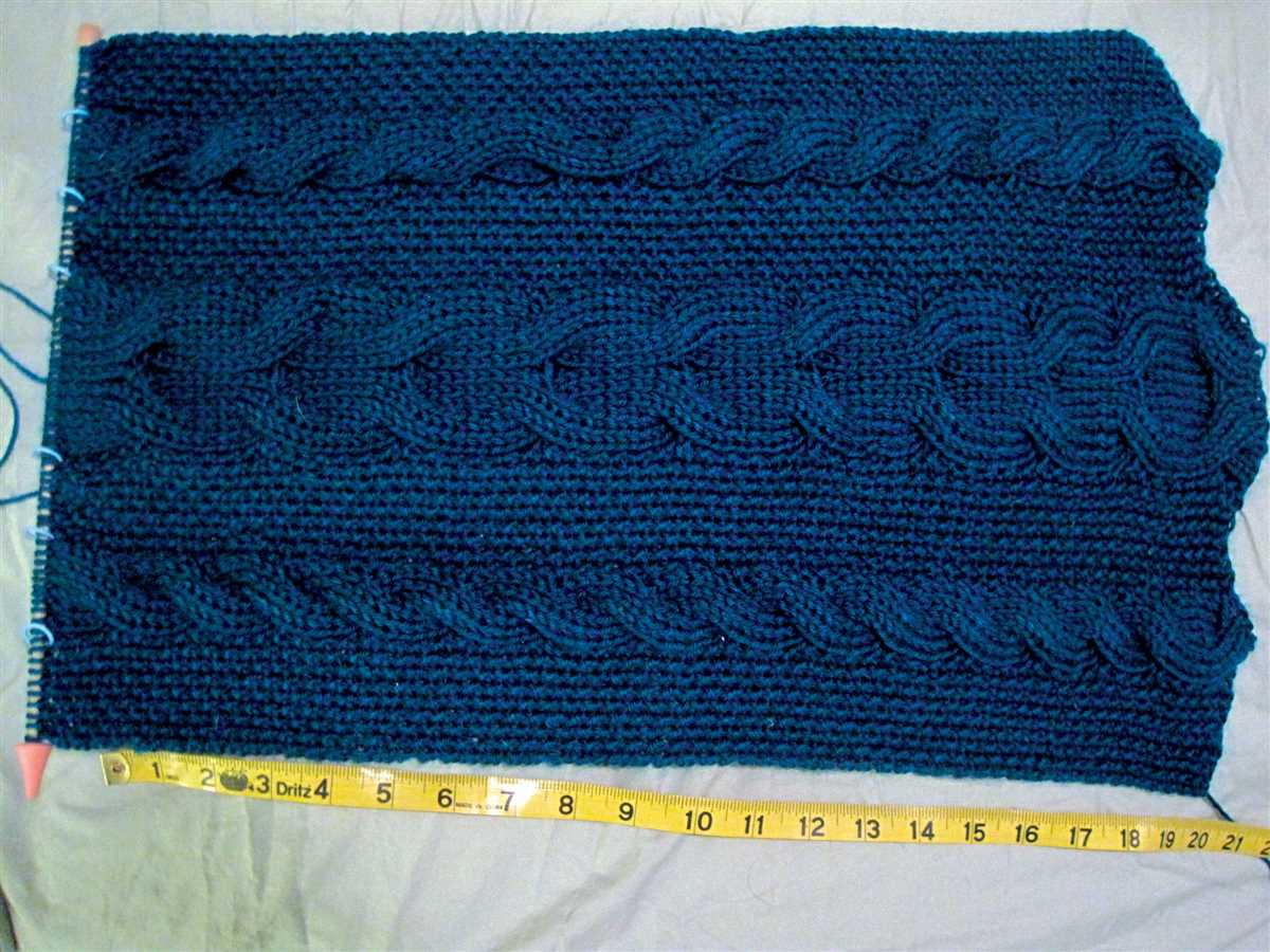 Reversible lace scarf knitting pattern
