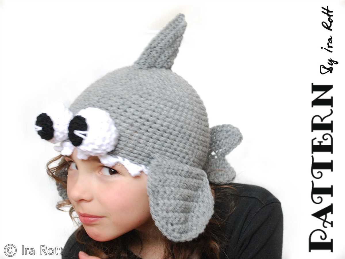 Shark hat knitting pattern