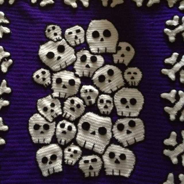 Skull knit pattern