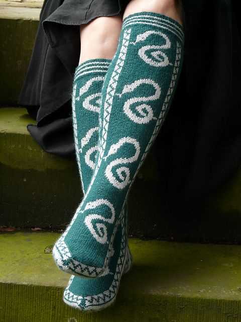 Slytherin hat knitting pattern