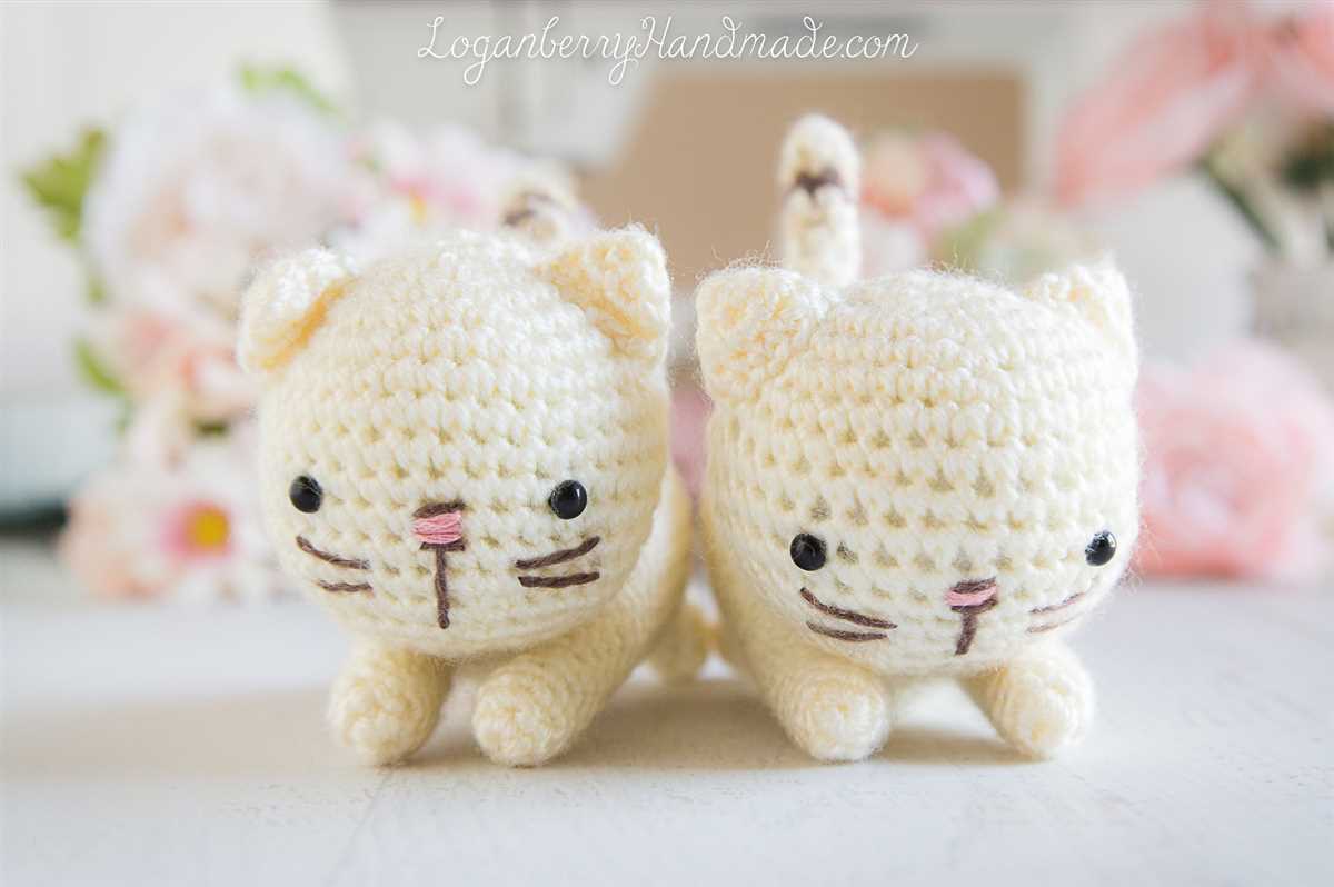Small knitted cat pattern