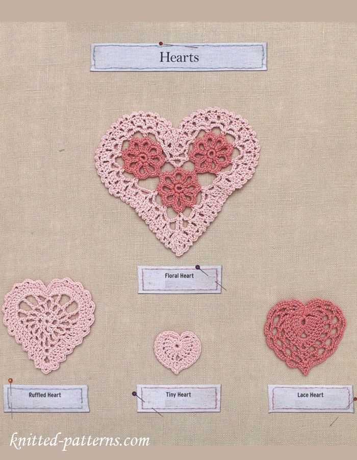 Tiny knitted heart pattern