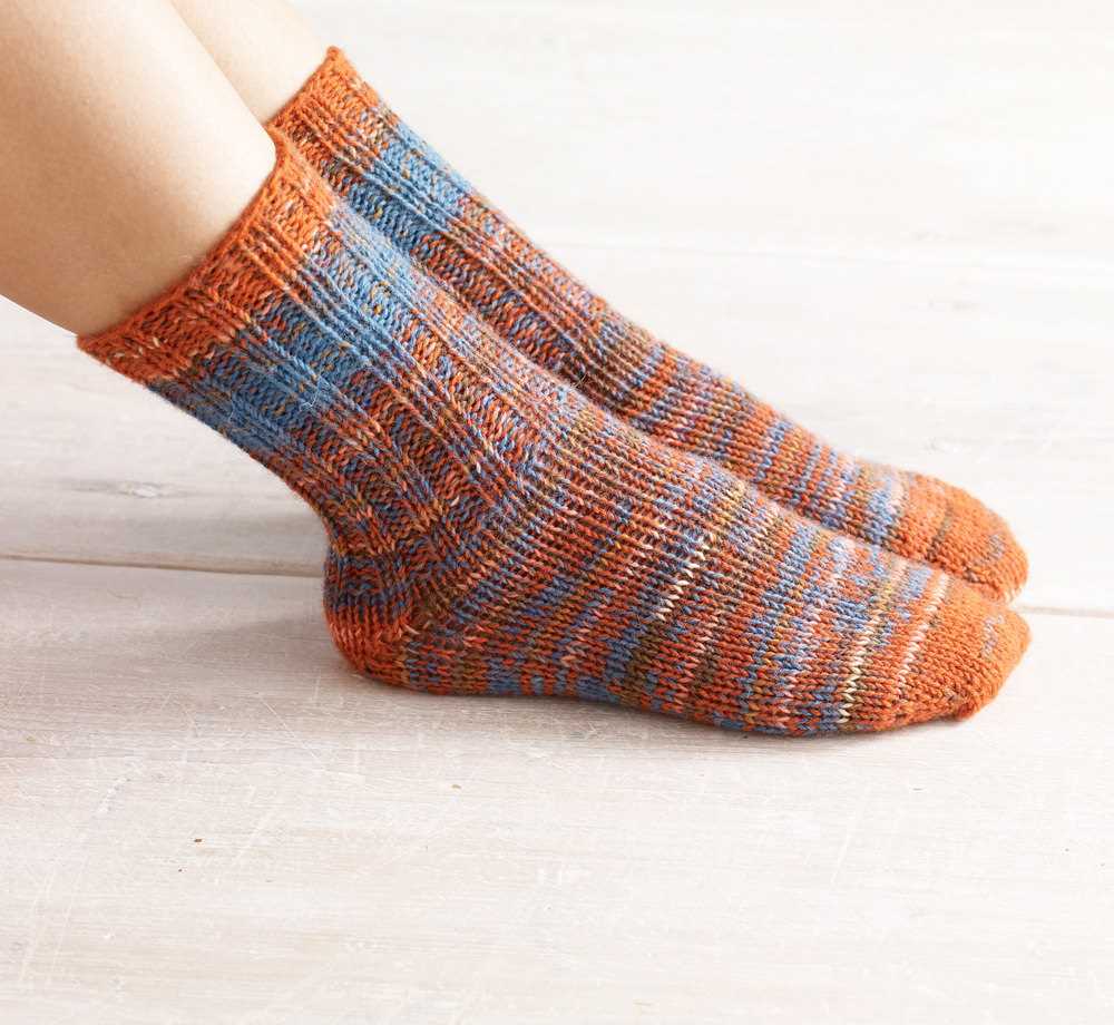 Toe up knitted sock pattern free