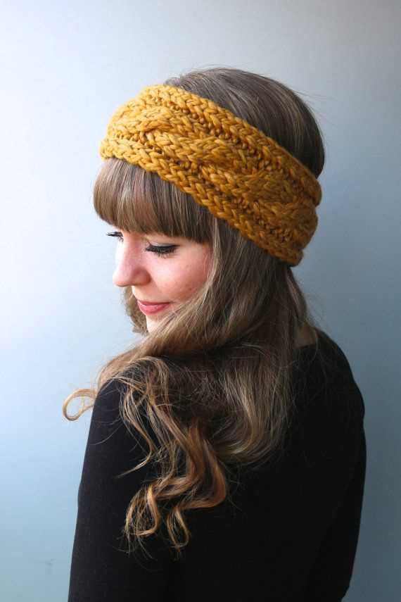 Twisted headband pattern knit