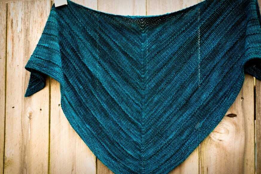 V shaped shawl knit pattern