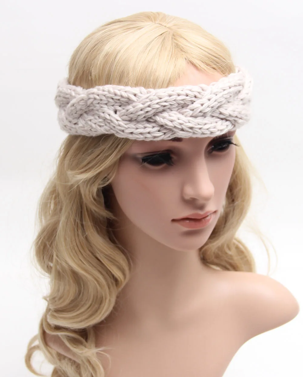 Women's knitted headband pattern