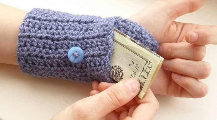 Wristlet knitting pattern free
