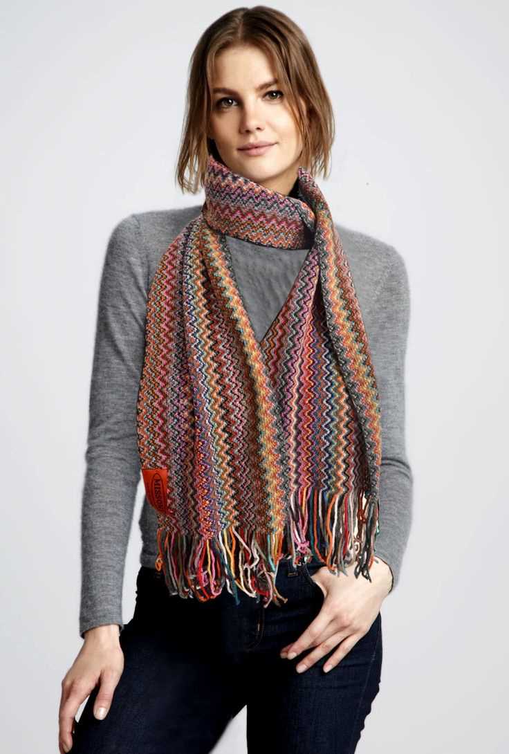 Zig zag knitted scarf pattern
